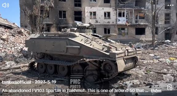 Tuy nhiên, trước hỏa lực vượt trội của tiểu đoàn "Gấu Siberia”, chiếc FV103 Spartan tỏ ra quá “mỏng manh cánh chuồn”. Điều này phản ánh ưu thế của RFAF trong chiến tranh chống thiết giáp. Đồng thời quân Nga cũng đã phát huy tốt khả năng của của UAV FPV trong chiến đấu.