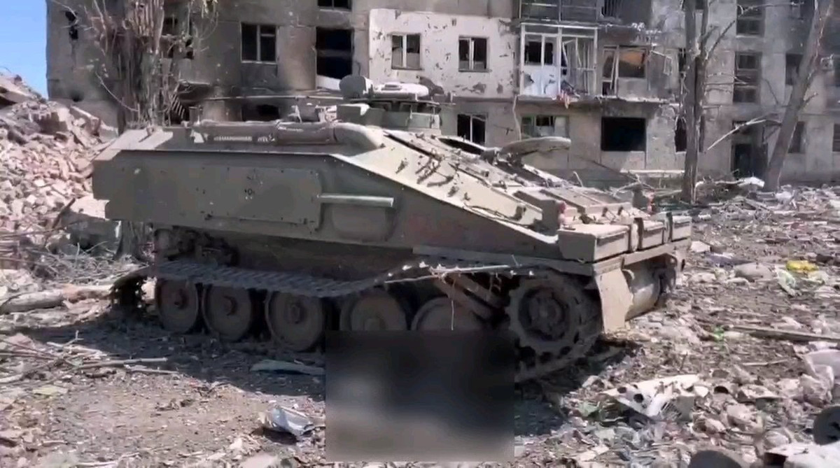 Trong trận chiến đấu này, Tiểu đoàn "Gấu Siberia" của RFAF, đã có hiệu suất chiến đấu rất cao, khi phá hủy thành công một xe bọc thép FV103 Spartan của quân Ukraine phản công. Là một phương tiện quan trọng của quân đội Ukraine (AFU), xe bọc thép Spartan có khả năng bảo vệ và hỏa lực tương đối tốt trong phân khúc. 