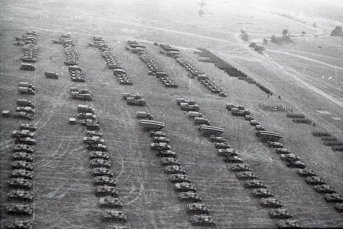 Vai tro cua luc luong bo binh nhin tu quan doi My va Nga-Hinh-3