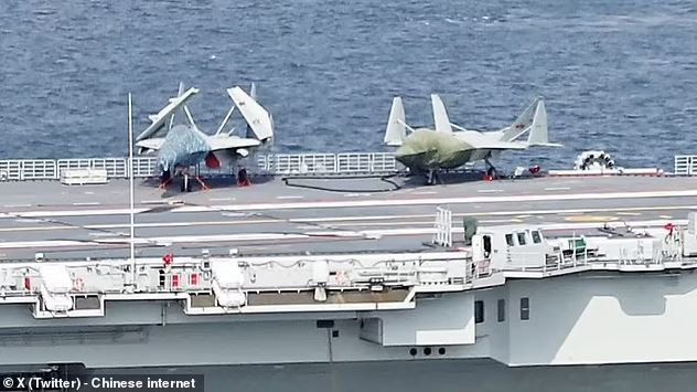 J-35 được thiết kế để hoạt động như một máy bay chiến đấu đa năng, có khả năng hoạt động trên tàu sân bay và thực hiện nhiều nhiệm vụ, từ chiếm ưu thế trên không đến tấn công chính xác. J-35 có khung máy bay được tối ưu hóa khả năng tàng hình với đặc điểm là cấu hình hai động cơ, gốc cánh quét về phía trước, hòa vào thân máy bay, giúp giảm tiết diện phản xạ radar (RSC). 