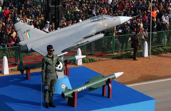 Vào tháng 5/2015, DRDO đã bắn thử tên lửa hai lần từ một máy bay Su-30 MKI cho các cuộc diễn tập tầm cao từ ITR ở Odisha. Hiệu suất của tên lửa trong các tình huống giao tranh khác nhau đã được chứng minh thành công trong một chuyến bay thử nghiệm được tổ chức trong cùng tháng.