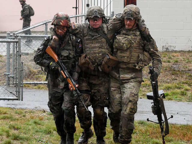 Các khoa mục huấn luyện sẽ được tiến hành trong thời tiết lạnh giá, như sơ tán y tế bằng đường hàng không, huấn luyện leo núi, tiêu diệt mục tiêu bằng vũ khí nhỏ và một bài tập huấn luyện trinh sát thực địa ở vùng núi JBER. 