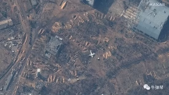 Quân đội Nga trước đó cũng tuyên bố rằng, giai đoạn đầu tiên của nhiệm vụ chiến đấu đã hoàn thành, và trọng tâm của bước tiếp theo là "giải phóng hoàn toàn" khu vực Donbas ở miền đông Ukraine. Nếu đúng như vậy, thì mặt trận phía Tây sẽ dần yên lặng, và mặt trận phía Đông sẽ ác liệt hơn.