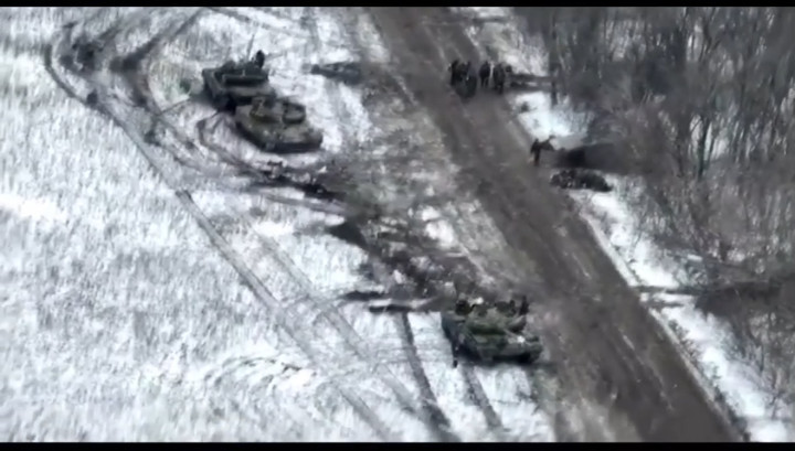 Trong trận chiến vừa qua ở Ugledar thuộc vùng Lugansk, 2 đại đội thiết giáp của Quân đội Nga đã bị tấn công tê liệt bởi đạn pháo 155 mm M982 Excalibur, dẫn đường chính xác bằng GPS mà Mỹ viện trợ cho Quân đội Ukraine. Và sở dĩ họ có được thành tích này, là nhờ vào sự hỗ trợ của các vệ tinh Mỹ.