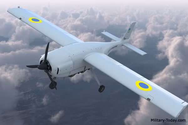Trước đó, Công ty UKRJET của Ukraine đã ra mắt UAV mục tiêu UJ-22 và UJ-23. UJ-22 là UAV mục tiêu truyền thống, được trang bị động cơ cánh quạt piston; trong khi UJ-23 là UAV mục tiêu mới, sử dụng động cơ phản lực nhỏ.