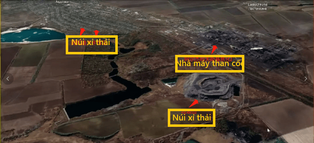 Điều đáng chú ý là núi sỉ thải (Quân đội Ukraine gọi là điểm cao 260) được nối với Nhà máy luyện cốc, nên từ trên cao nhìn xuống có thể nhìn bao quát toàn cảnh Nhà máy luyện cốc Avdiivka. Do vậy núi sỉ thải có ý nghĩa chiến thuật rất lớn trong thế trận tấn công/phòng ngự của cả Ukraine và Nga.