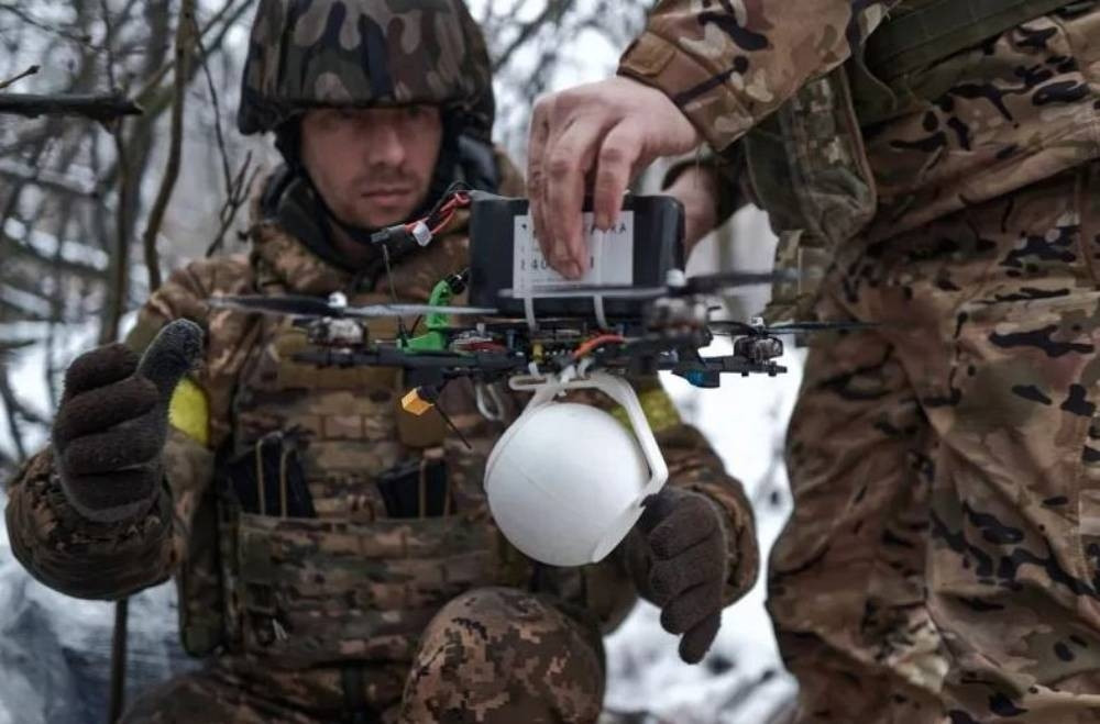 Theo ông, câu chuyện áp đặt lên xã hội về việc sử dụng rộng rãi máy bay không người lái của Ukraine, như yếu tố hàng đầu giúp quân đội nước này có khả năng đẩy lùi các hành động tấn công của Nga, là không phù hợp với thực tế.