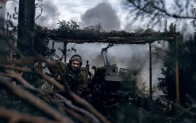 Nếu quân đội Ukraine ở tiền tuyến có thể chọc thủng tuyến phòng ngự của Nga và gây tổn thất nghiêm trọng ở phía sau, thì sẽ tạo ra một cơ hội để tận dụng. Sau khi Thiếu tướng Ivan Popov, Tư lệnh Quân đội Nga tại khu vực Zaporizhia bị cách chức, Ukraine coi đây là cơ hội để mở cuộc phản công, “lợi dụng sự rối loạn trong chỉ huy của Nga”. 