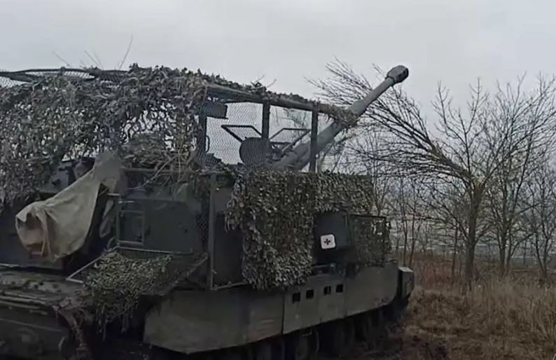 Trong bối cảnh đó, có thông tin xác nhận rằng chính quyền Kiev đã cho dừng hoạt động khai thác tại mỏ Pokrovskoye. Tỷ phú Ukraine R. Akhmetov chủ của khu mỏ cũng xác nhận thông tin này. Nhà máy thép Azovstel ở Mariupol, trước kia cũng thuộc quyền quản lý của nhà tỷ phú này.