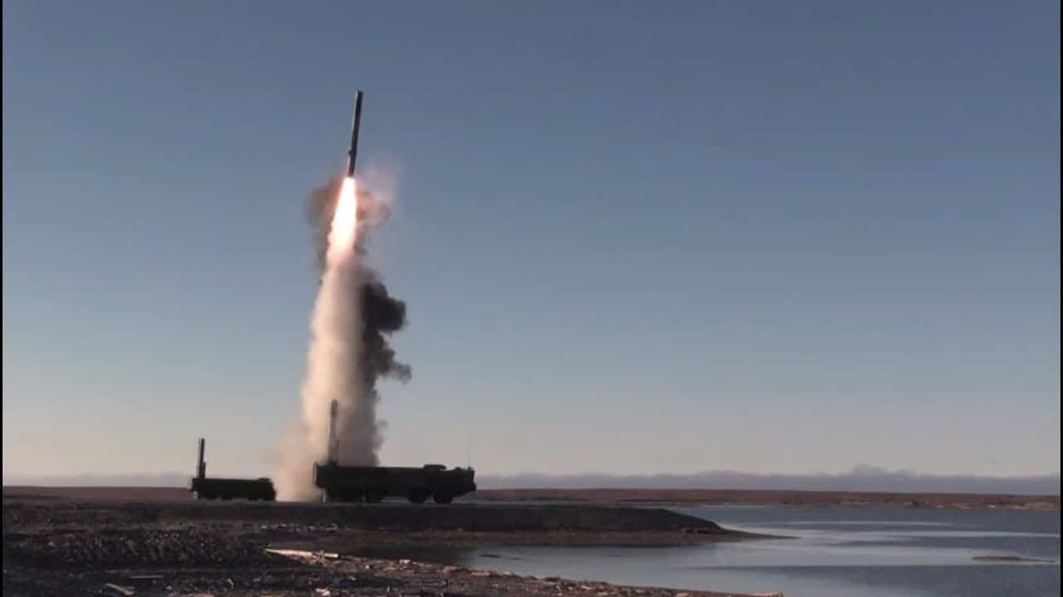 Còn trong quá khứ, ngay từ cuộc xung đột tại Syria năm 2016, Quân đội Nga đã sử dụng tên lửa chống hạm K-300P "Bastion" để tấn công các doanh trại vũ trang của phiến quân ở Syria và đạt được hiệu quả tiêu diệt tốt.