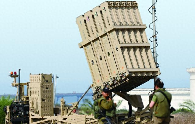 Trong cuộc xung đột Palestine-Israel vào tháng 5/2021, Israel đã bị sốc khi Hamas bắn 4.360 quả rocket trong 10 ngày. Lần này Hamas bắn được 5.000 viên đạn trong một ngày đêm. Chính người Israel cũng công nhận số đạn bắn vào lãnh thổ Israel đạt con số kỷ lục.