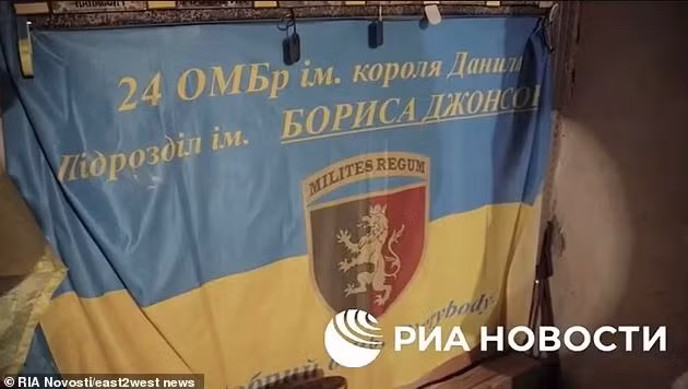 Các chiến binh Wagner đã đăng một đoạn video lên mạng cho thấy một lá cờ hiệu của Lữ đoàn và một số chiến lợi phẩm, trong một căn hầm nơi binh lính Ukraine từng ẩn náu. Lá cờ hiệu của Lữ đoàn có nội dung: "Đơn vị Boris Johnson”. 