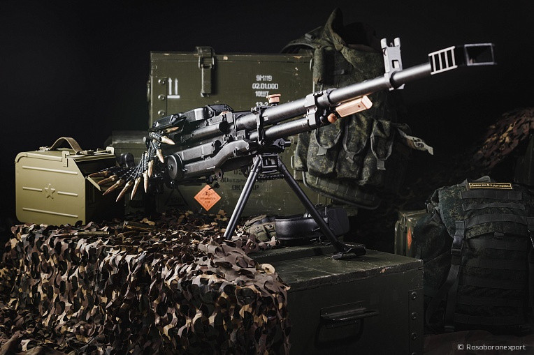 Kord được sử dụng làm hỏa lực của bộ binh, được thiết bị trên giá súng, nhưng có thể bắn trực tiếp Kord từ giá hai chân như súng trung liên. Độ giật của Kord được giảm bớt đến mức, một số binh sĩ đã có thể bắn băng tay như súng trường tiến công.