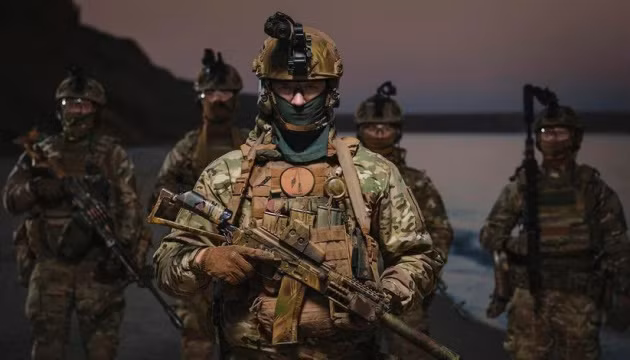 Tiểu đoàn trinh sát và tấn công độc lập số 151 được thành lập vào tháng 11 năm ngoái và vẫn đang tuyển quân; lực lượng bao gồm các thành viên tinh nhuệ được đào tạo bài bản của Quân đội Ukraine và được trang bị xe chiến đấu bộ binh Bradley.