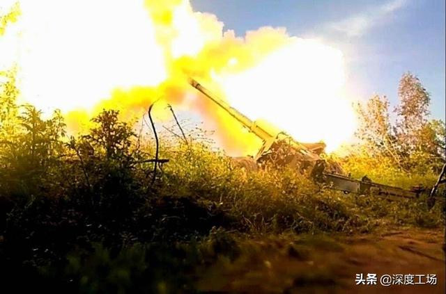 Khi Quân đội Nga phát động hỏa lực chuẩn bị cho giai đoạn hai của cuộc tấn công mặt đất, cường độ hỏa lực đã tăng lên rất nhiều. Trung bình, hàng nghìn mục tiêu bị bắn phá mỗi ngày. Một trận chiến hỏa lực như vậy rõ ràng đã được chuẩn bị kỹ càng, sau khi quân Nga điều chỉnh chiến thuật và tập trung đủ vũ khí hạng nặng.