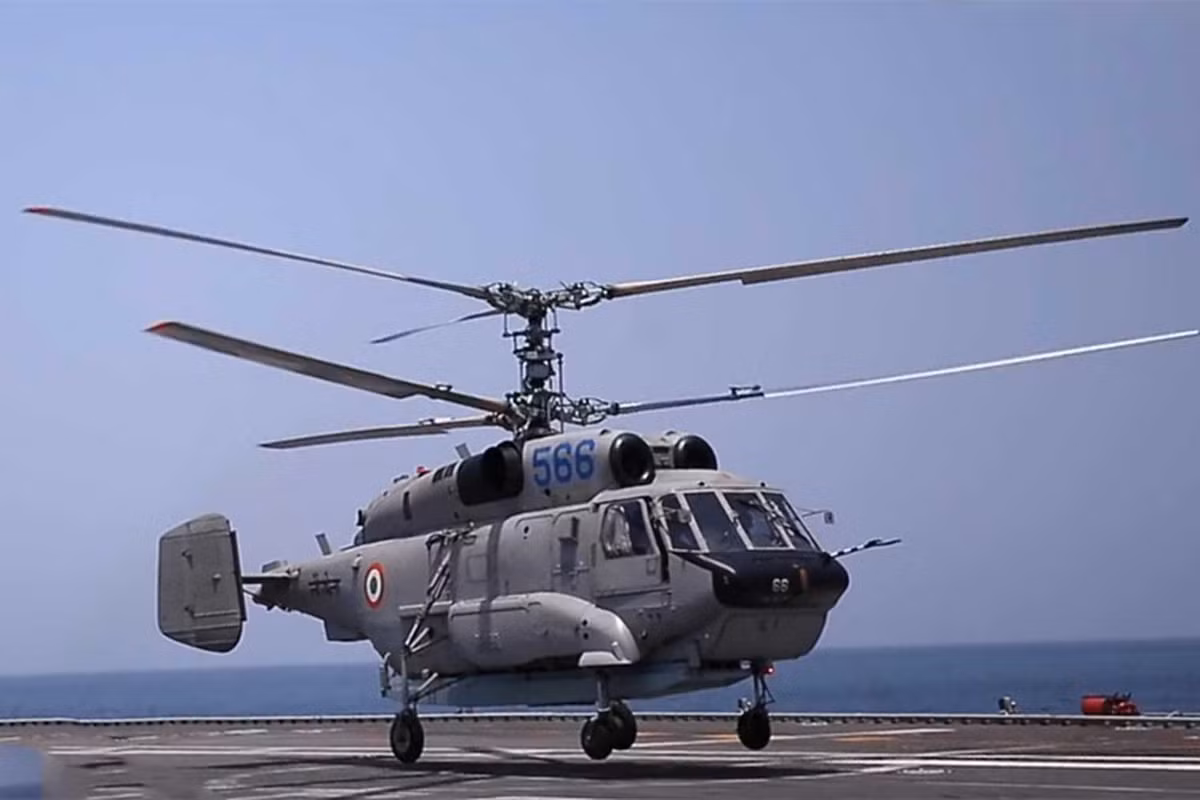 Các loại máy bay cảnh báo sớm, trang bị radar bay trên không, có vai trò quan trọng đối với các hoạt động của tàu sân bay; nhưng do trọng tải hạn chế của trực thăng, nên các radar mà trực thăng cảnh báo sớm mang theo đều có công suất nhỏ hơn nhiều, so với radar lắp trên máy bay cánh bằng cố định.