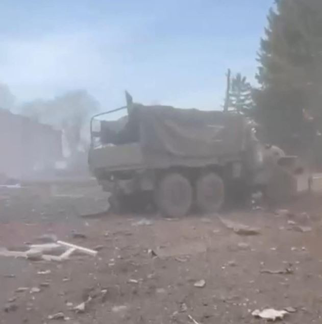 Trong làn sóng tấn công thứ hai và thứ ba diễn ra sau đó, Quân đội Ukraine đã tung 25 xe tăng cùng một lúc, cuối cùng bổ sung thêm 5 xe tăng chiến đấu chủ lực và 22 xe bọc thép. Sự mất mát này có phải là quá nặng nề không?