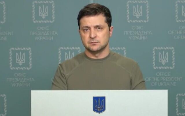Sáng ngày 3/3, Tổng thống Ukraine Zelensky có bài phát biểu mới nhất, thừa nhận quân đội Nga đã đánh chiếm được một số khu vực của Ukraine, nhưng nhấn mạnh rằng “đây chỉ là tạm thời, chúng tôi sẽ đánh đuổi họ”.