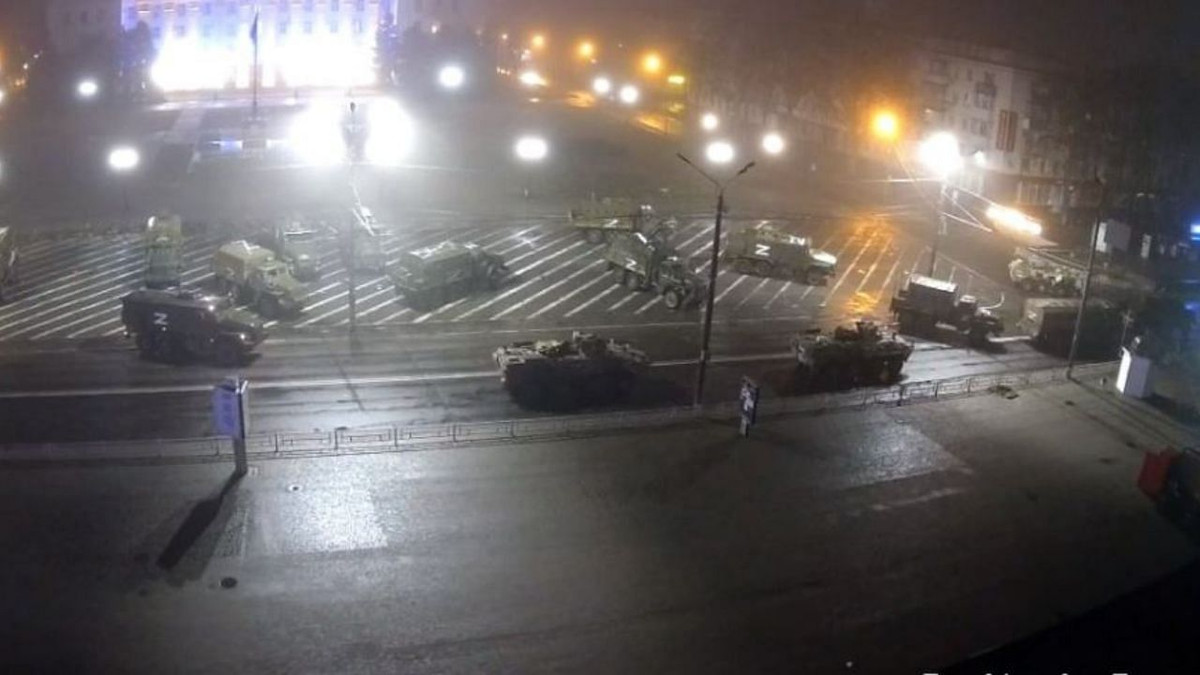 Việc đánh chiếm thành công Kherson, một cảng quan trọng phía nam, thậm chí còn được nhiều phương tiện truyền thông cho là “một bước ngoặt quan trọng”, kể từ khi quân đội Nga bắt đầu các chiến dịch quân sự chống lại Ukraine. 