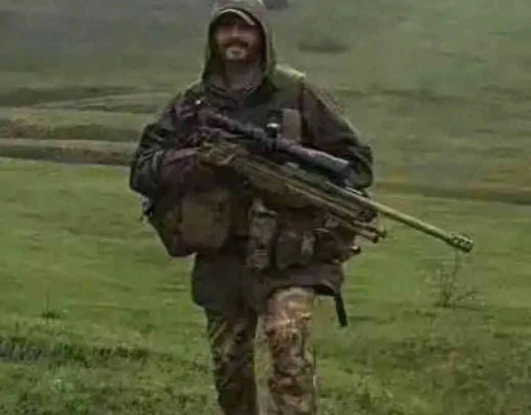 Ngoài cuộc chiến, điều khiến đa số người quan tâm tới cuộc xung đột Nga – Ukraine, đó là xạ thủ người Canada Wall-E, người đã im hơi lặng tiếng một thời gian, đã xuất hiện trở lại. 