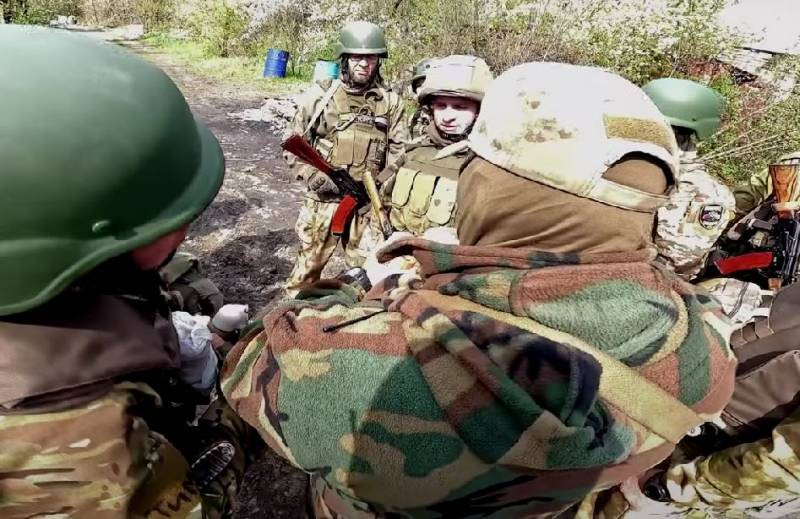 Theo thông tin được trang Sohu cho biết, tối 17/9, quân đội Nga do lực lượng vệ binh Chechnya chỉ huy, đã mở cuộc phản công theo hướng này, với lực lượng đặc biệt "Ahmat" dẫn đầu cuộc tấn công. Bất kể kết quả thế nào, số phận của Andrevka và Krisivka sẽ tiếp tục là tâm điểm chú ý, ảnh hưởng đến cuộc xung đột Nga-Ukraine. 