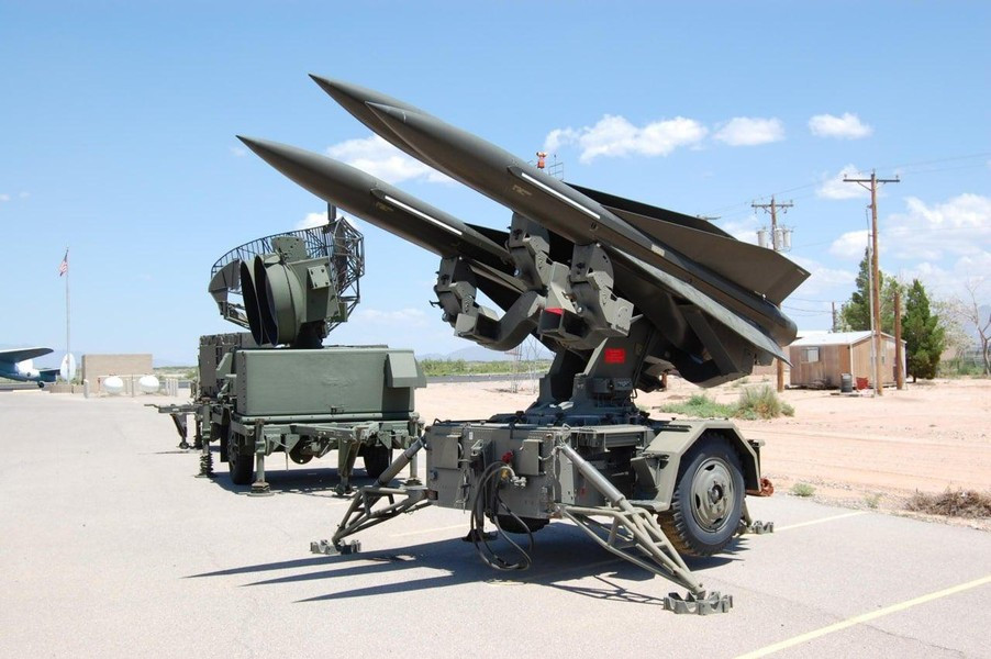 MIM-23 HAWK đã trở thành một trong những vũ khí phòng không tầm trung chủ lực trong hệ thống phòng không đa tầng của Mỹ và các quốc gia đồng minh trong Chiến tranh Lạnh và vẫn tiếp tục phục vụ trong biên chế chiến đấu cho đến ngày nay.