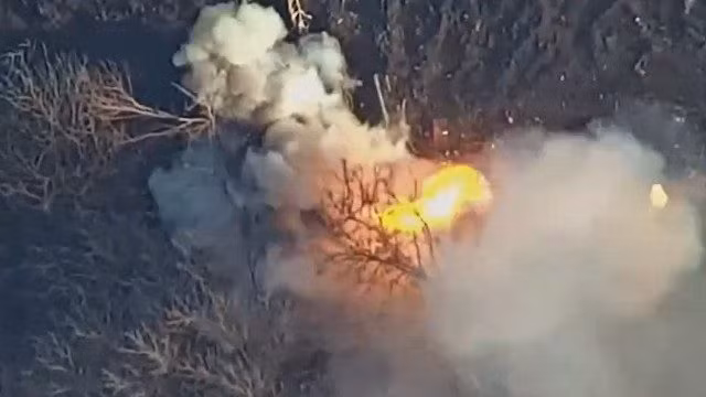 Các video đã cho thấy rõ ràng UAV Lancet-3 tấn công xe tăng Leopard, với đôi cánh hình chữ X của Lancet có thể nhìn thấy rõ ràng. Sau khi va chạm, thường có thể nhìn thấy các vụ nổ nhỏ và cháy, cuối cùng dẫn đến một vụ nổ lớn nếu đạn pháo tăng bên trong bị kích nổ. 