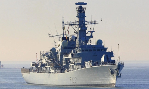 Được biết khinh hạm HMS Westminster của Anh, đã bắt đầu theo dõi tàu chiến Nga; mặc dù theo thông tin, những tàu chiến Anh có trang bị đặc biệt để theo dõi tàu ngầm, nhưng tàu ngầm Nga vẫn chưa bao giờ bị Hải quân Anh phát hiện.