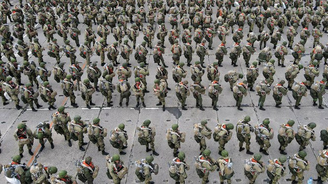 Các chuyên gia cho rằng, sẽ không có khởi đầu của bất kỳ cuộc xung đột nào, như các nhà phân tích phương Tây lo ngại; nhưng khả năng cao nhất sẽ là việc triển khai các lực lượng khổng lồ trên các khu vực biên giới giữa Nga và các nước NATO, bao gồm cả các loại vũ khí mới nhất của Nga.