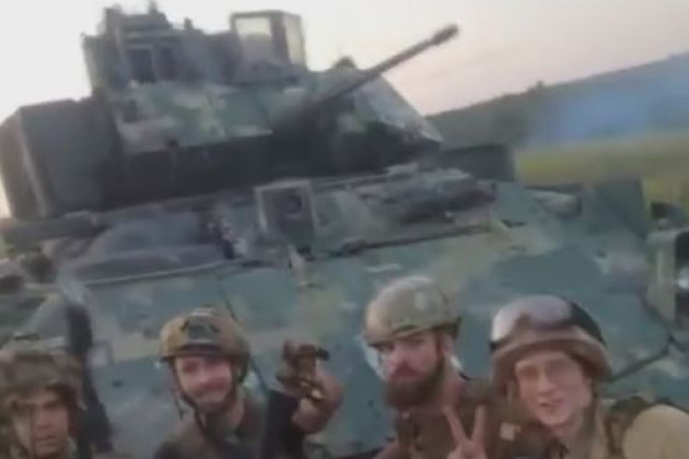 Ukraine tung hai lu doan su dung vu khi My tan cong lang Rabotino-Hinh-5