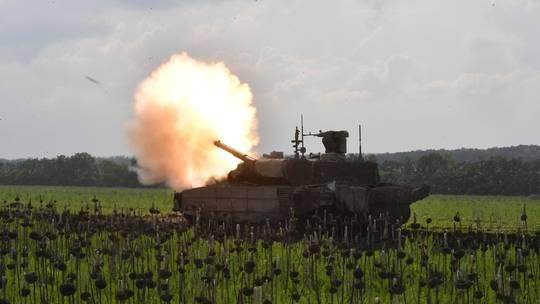 Kết quả của một một mặt trận, sẽ không bao giờ được quyết định bởi một yếu tố duy nhất. Số phận của Kupyansk có thể ảnh hưởng sâu sắc đến toàn bộ chiến trường Donbas, nhưng nó không thể quyết định hướng đi của toàn bộ chiến trường Nga-Ukraine. (nguồn ảnh Liveuamap, Deep State, Ukrinform, Sputnik). 