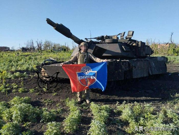 Trước sự việc UAV FPV phá hủy xe tăng chiến đấu chủ lực M1A1SA, một số blogger quân sự Ukraine suy đoán rằng, Lữ đoàn bộ binh cơ giới 47 đã bỏ rơi xe tăng chiến đấu chủ lực M1A1SA vào ngày 11/12/2024. Có lẽ AFU đã quyết định đã đến lúc phải phá hủy chiếc xe tăng M1A1SA bị bỏ rơi, để tránh tiếp tục bị quân Nga thu giữ. 