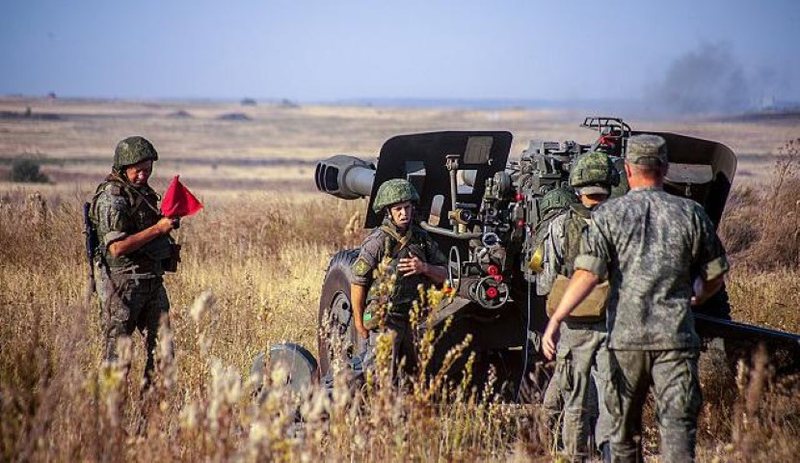 Trong khi đó theo phân tích của giới chuyên gia, rất có thể Ban lãnh đạo của các nước Cộng hòa Nhân dân Donetsk (DPR) và Lugansk (LPR) tự xưng mắc phải những sai lầm tương tự như chính quyền Armenia trong những ngày đầu tiên của cuộc chiến ở Karabakh.