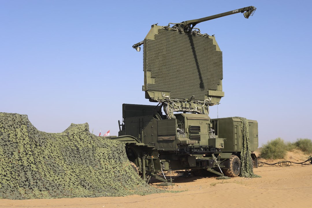 Ngoài ra, các radar 91N6 của hệ thống phòng không S-400 của Nga cũng được nhìn thấy ở khu vực Belgorod, có khả năng phát hiện bất kỳ mục tiêu trên không nào ở khoảng cách lên tới 600 km.