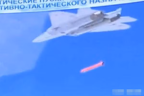 Về vụ không kích ngày 7/6 vào Kiev, cũng bị nghi ngờ là do máy bay chiến đấu tàng hình Su-57 của Không quân Nga thực hiện; tuyên bố này chủ yếu xuất phát từ truyền thông Nga.