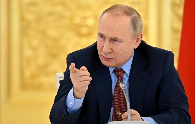 Tuy nhiên, có thể thấy từ việc xe tăng T-90M ra khỏi dây chuyền lắp ráp và việc Tổng thống Putin thay thế chỉ huy tác chiến hàng đầu tại chiến trường Ukraine, đã thực sự có những điều chỉnh tương ứng để đáp ứng nhu cầu thực tế trên chiến trường. 