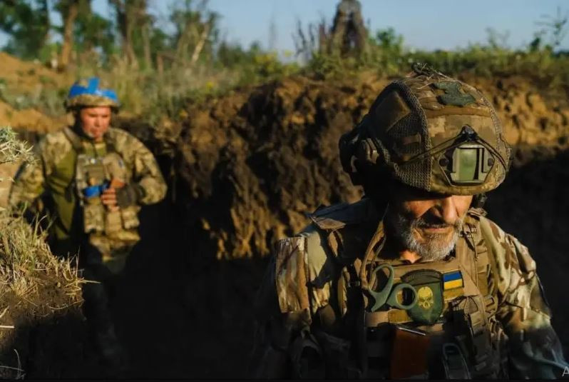 Theo thông tin được công bố, trong những ngày này diễn ra các trận đánh rất ác liệt trên toàn tuyến biên giới của vùng Kursk, quân Nga sử dụng các đơn vị tăng viện và lực lượng dự bị, kiên quyết ngăn chặn quân Ukraine. Tuy nhiên quân Ukraine vẫn đang cố gắng đột phá ở một số khu vực nhất định.