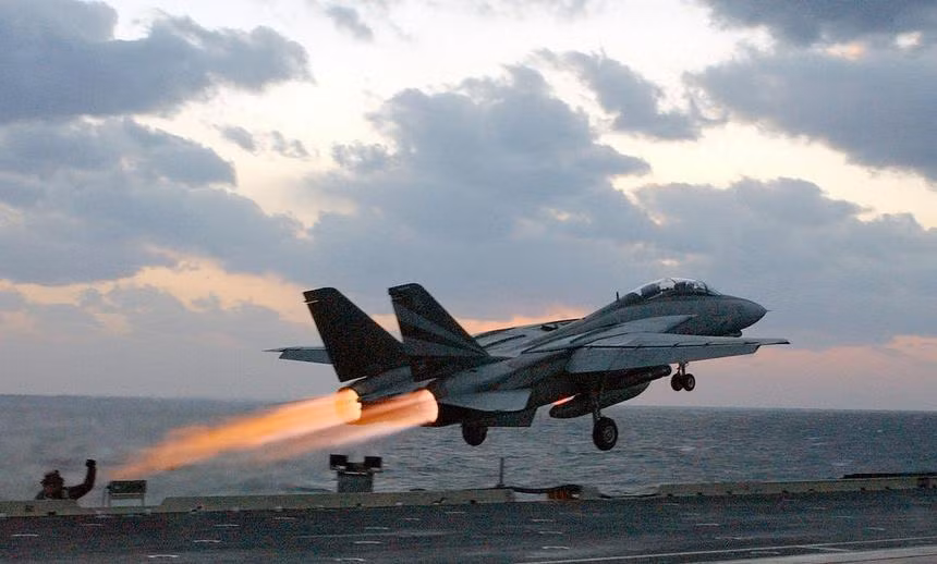 Thứ hai, chính phủ Mỹ rất chặt chẽ về công nghệ, họ không đồng ý chuyển giao công nghệ và chỉ có thể mua thành phẩm. Do đó, thương vụ xuất khẩu F-14 sang Trung Quốc đã không thành hiện thực.