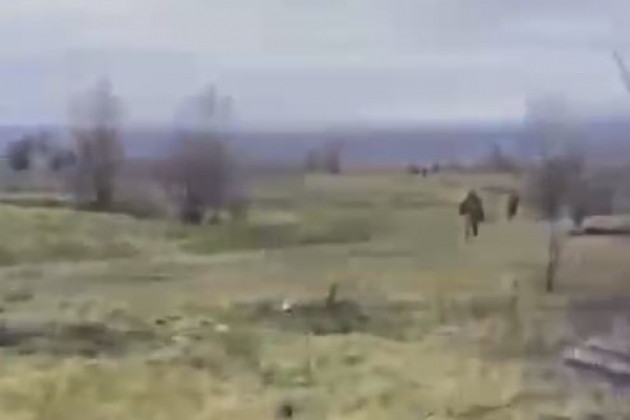 Gần 4.000 binh sĩ Ukraine triệt thoái khỏi Bakhmut trong 72 giờ qua Gan 4.000 binh si Ukraine triet thoai khoi Bakhmut trong 72 gio qua