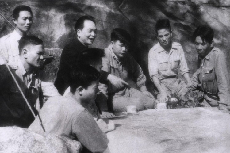 Dai tuong Vo Nguyen Giap qua hoi ky cua nhat bao The Times-Hinh-3