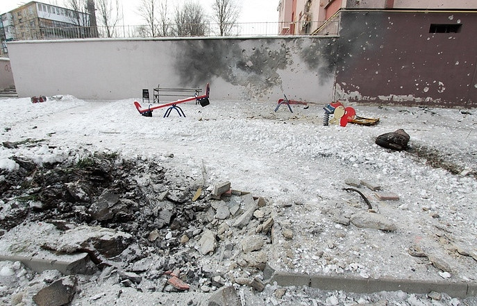 Thông tin làm Belaya Kamenka bị phía Quân đội Ukraine bất ngờ tiến công, đã được đại diện của nước cộng hòa tự xưng Donetsk (DPR) tự xưng, tại Trung tâm Kiểm soát và Điều phối Chung (JCCC) thông báo cho báo giới. Như vậy đã có nhiều vụ vi phạm ngừng bắn trên toàn khu vực giới tuyến.