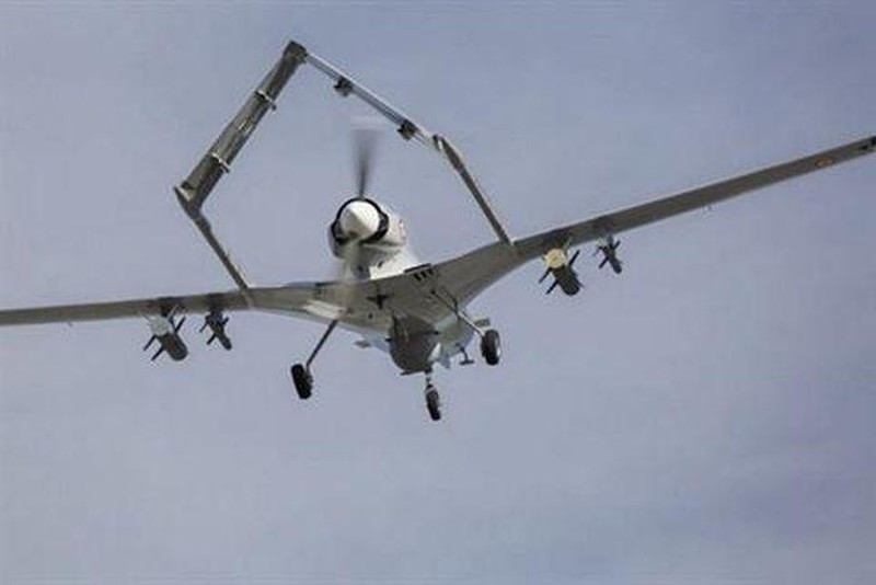 Theo một số nhà phân tích, có thể Thổ Nhĩ Kỳ và Azerbaijan chỉ sử dụng một số lượng UAV TB2 tương đối nhỏ của họ ở Karabakh và chủ yếu để thực hiện điều chỉnh các cuộc tấn công và bản thân các cuộc tấn công được thực hiện tại khoảng cách xa.