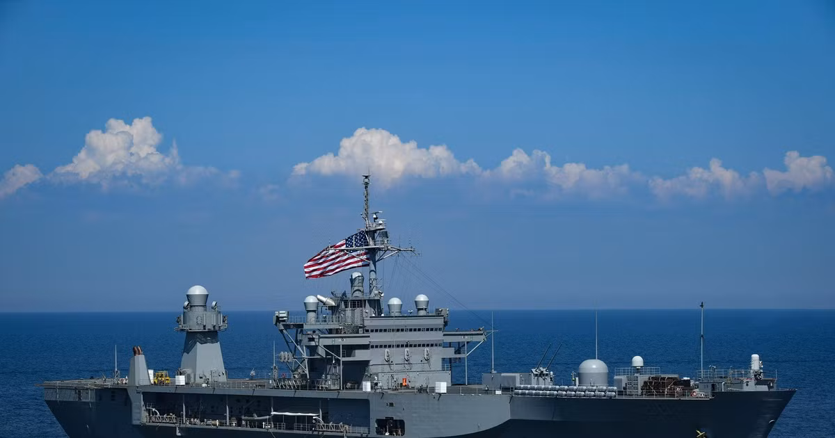 Nhưng theo các chuyên gia, trong bối cảnh hiện tại, Washington không mạo hiểm tiến hành các cuộc tấn công vào Donbass và sẽ đợi cho đến khi Kiev bắt đầu một cuộc tiến công tổng lực vào khu vực; nếu phe ly khai giành lợi thế trước Quân đội Ukraine, thì mới có khả năng Mỹ can thiệp bằng các hành động quân sự.