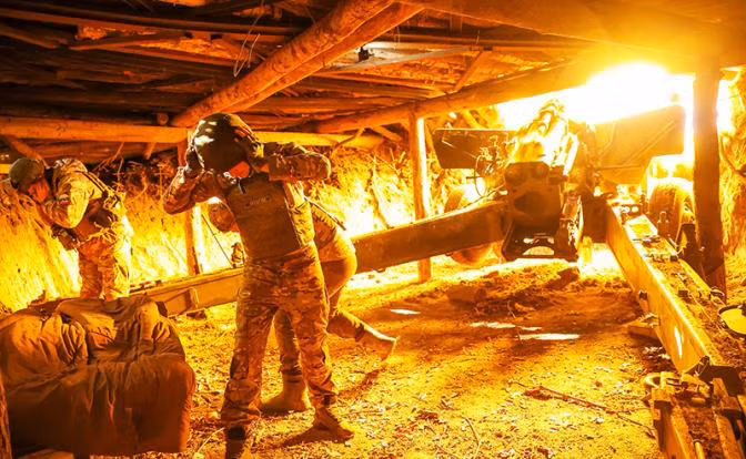 Để ngăn quân Ukraine ở các khu vực trên, lợi dụng thời tiết để rút về tuyến sau, quân Nga sử dụng UAV FPV và hỏa lực pháo binh để tấn công; nhưng vẫn có những trường hợp các nhóm nhỏ quân Ukraine trốn thoát.