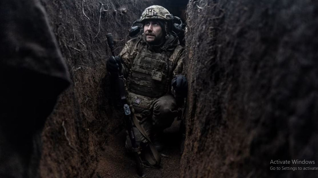 Kênh Rybar cho biết, tình hình trên mặt trận Kursk ngày càng diễn biến ác liệt, Quân đội Ukraine phải rút lui khỏi nhiều vị trí, do chịu tổn thất nặng nề. Tới ngày 1/12, giao tranh ác liệt trên chiến trường Kursk, khiến Quân đội Ukraine tổn thất 37.000 quân.