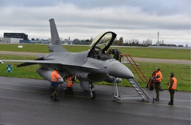 Về vấn đề này, giới chức Nga nhấn mạnh, tiêm kích F-16 không thể thay đổi tình hình cuộc chiến giữa Nga và Ukraine và sẽ trở thành mục tiêu hợp pháp của Quân đội Nga. Ngay cả khi các nước phương Tây cung cấp cho Ukraine máy bay chiến đấu tiên tiến hơn, Nga vẫn có khả năng đáp trả.