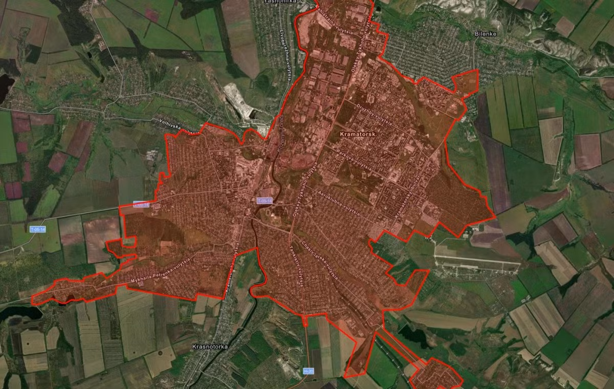 Đồng thời, chuyên gia này thừa nhận, khó có khả năng xảy ra sự thay đổi căn bản trên mặt trận trong thời gian tới, nhưng nhấn mạnh Nga sẽ tiếp tục tấn công và gây áp lực lên Lực lượng Vũ trang Ukraine. Ông cho biết Quân đội Nga sẽ tiến qua các khu vực đông dân cư cho đến khi tới được các mục tiêu ở Kramatorsk và Slavyansk. 