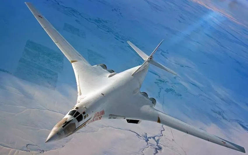 Qua những hình ảnh tại hiện trường có thể thấy có ít nhất 4 máy bay ném bom chiến lược Tu-160, 14 Tu-95MS và 4 máy bay ném bom Tu-22 được triển khai tại chỗ. Cùng với 22 máy bay ném bom là 4 máy bay tiếp dầu Il-78M và một máy bay chỉ huy trên không Tu-214PU cũng đã có mặt.