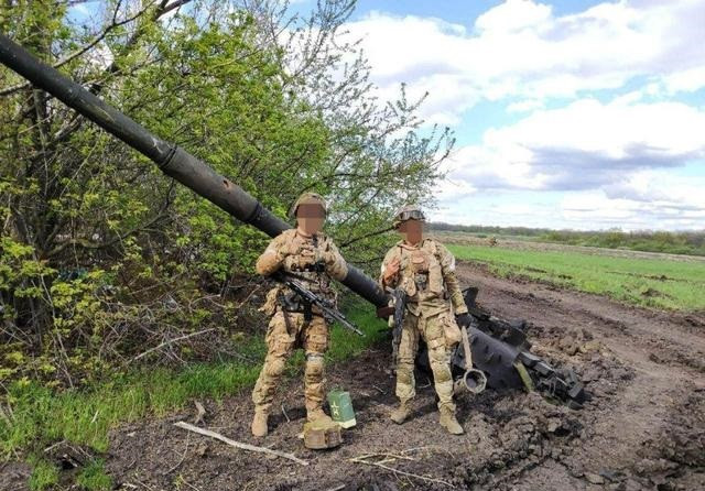 Cau Antonov bi pha huy, quan Nga o Kherson roi vao the kho-Hinh-7
