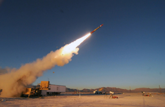 Mặc dù Mỹ tuyên bố rằng Patriot của họ đã đánh chặn thành công 40% tên lửa Scud của Iraq bắn tới Israel trong Chiến tranh vùng Vịnh. Tuy nhiên, Tướng Dan Shomron và Haim Asa của Lực lượng Phòng vệ Israel tuyên bố rằng, Patriot có thể chỉ đánh chặn thành công một số nhỏ tên lửa Scud.